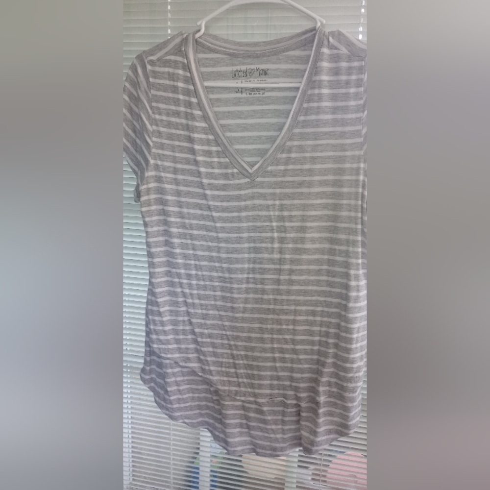 Latched Mama boyfriend nursing tee